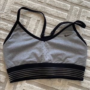 Sports bra